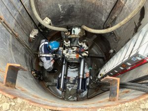 写真１　M2145-1推進施工状況（推進）